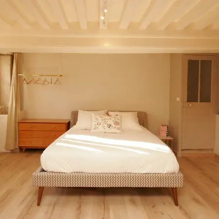 Les Suites - Saulieu Exterior photo
